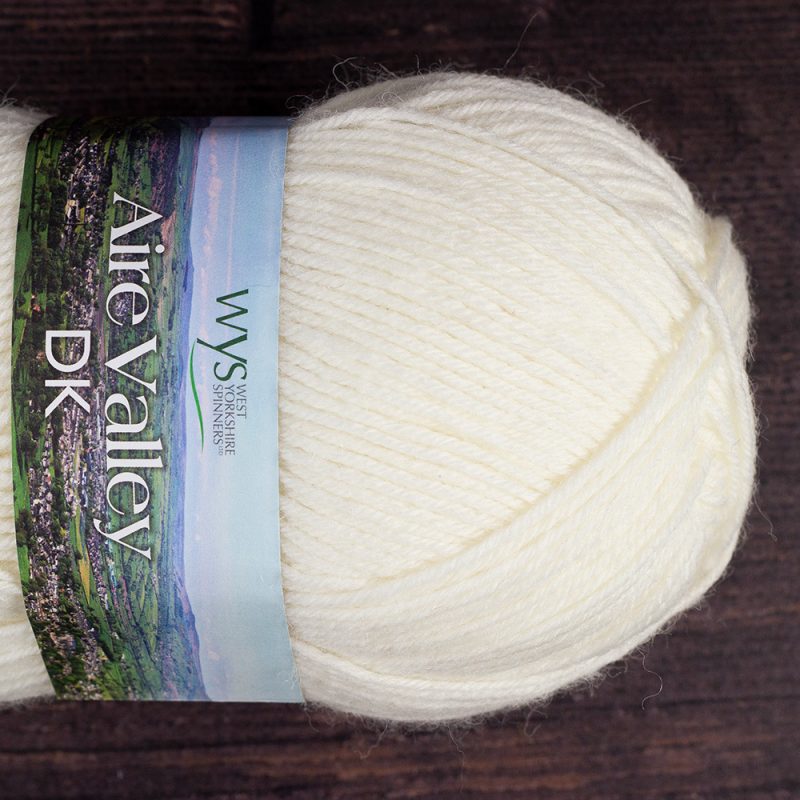 DT Craft and Design - WYS Aire Valley Essential superwash 75% wool/25% nylon DK (white)