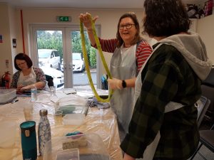 hand dyeing a skein of yarn workshop image with debbie tomkies of dt craft and design